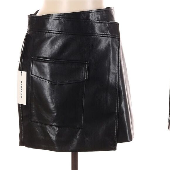 Aritzia Black Mini Skirt - Picture 6 of 8